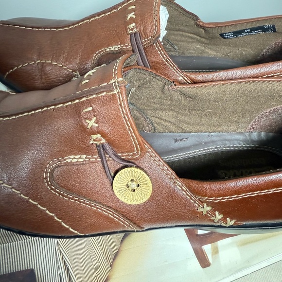 Clarks Brown Leather Women’s Loafers with Strap Detail - Picture 3 of 15